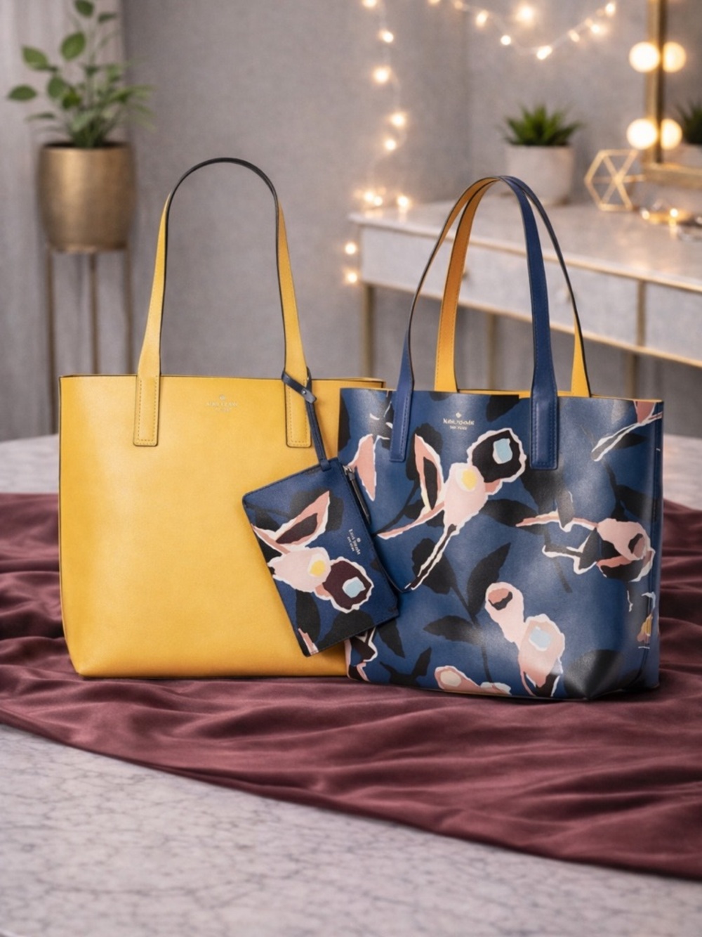 Kate Spade New York Arch Large Reversible Tote! 4 piece set! With dust bag